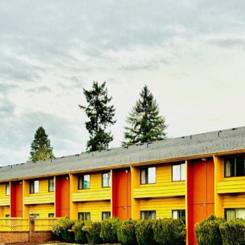 Cozy Inn Сентралия Екстериор снимка